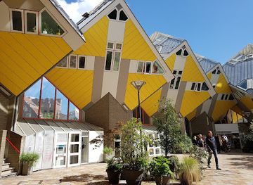 netherlands/rijnmond/landmark/kunstkubus