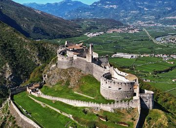 italy/val-di-non/landmark/castel-beseno