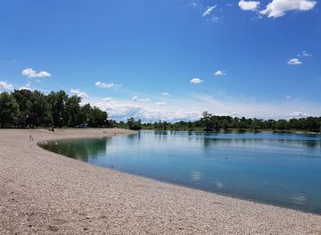 croatia/zagreb/jarun-lake/landmark/beach-jarun