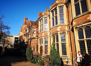 united-kingdom/oxford/attraction/the-oxford-union-society