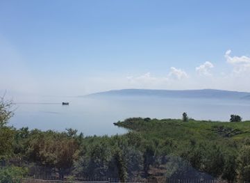 israel/galilee-region/landmark/tel-kineret