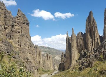 bolivia/altiplano/landmark/valle-de-las-animas