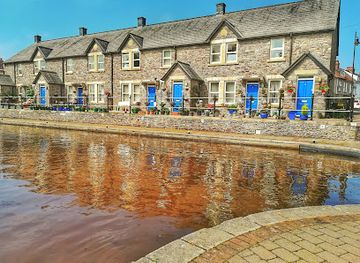 united-kingdom/brecknockshire/attraction/brecon-canal-basin-2