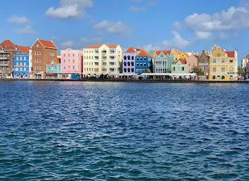 curacao/mahaai/landmark/jan-thiel-beach