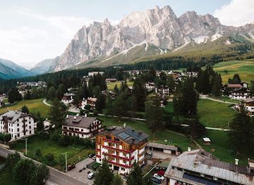 italy/cortina-d-ampezzo/landmark/camina-suite-spa