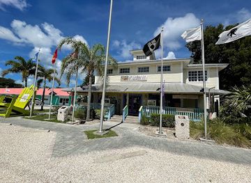 florida/key-largo/landmark/florida-keys-visitor-center-key-largo-chamber-of-commerce