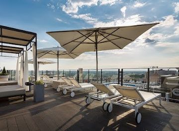 spain/madrid/landmark/hotel-emperador