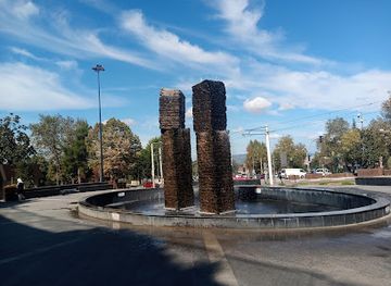turkiye/bursa/landmark/floating-stone-statue
