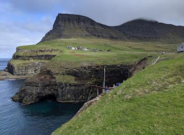 faroe-islands/gasadalur/landmark/sunset-viewpoint