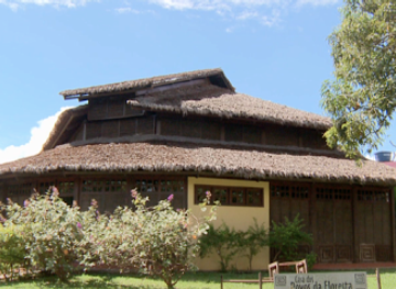 cameroon/yaounde/nlongkak/landmark/musee-ethnographique-et-d-histoire-des-peuples-de-la-foret-d-afrique-centrale