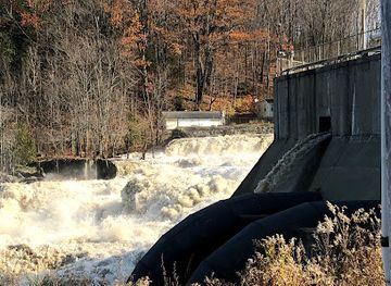 vermont/chittenden-county/landmark/fairfax-hydro-falls
