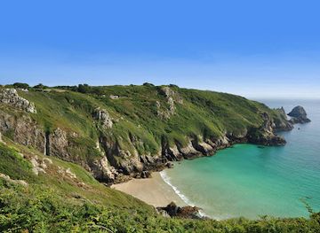 guernsey/castel/landmark/moulin-huet-bay