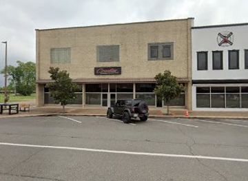 arkansas/texarkana/landmark/shell-shack-crossties