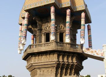 india/tamil-nadu/landmark/valluvar-kottam-monument