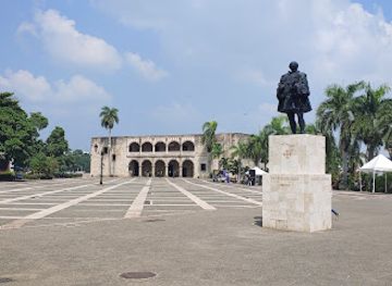 dominican-republic/santo-domingo/piantini/landmark/plaza-de-la-hispanidad-or-spain