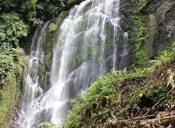 bangladesh/bandarban-hill-tracts/landmark/jadipai-waterfall
