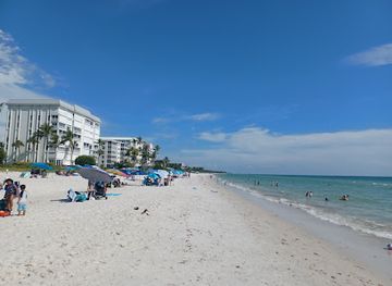 florida/naples-beach/landmark/lowdermilk-park