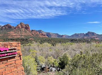 arizona/sedona/landmark/oak-creek-scenic-overlook