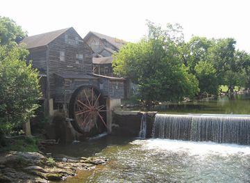 tennessee/pigeon-forge/landmark/pigeonforge-com