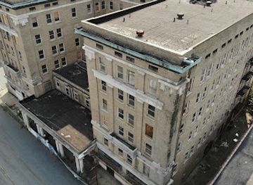 arkansas/pine-bluff/landmark/hotel-pines