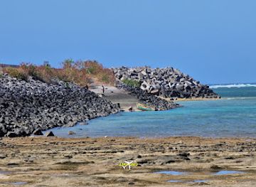 mayotte/plage-de-n-gouja/landmark/dzaoudzi-pamandzi-international-airport