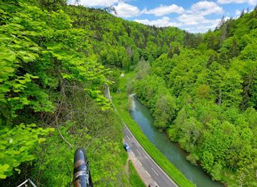 germany/franconian-switzerland/landmark/hohlenruine-riesenburg