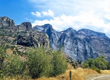 california/sequoia-national-park/landmark/general-grant-tree