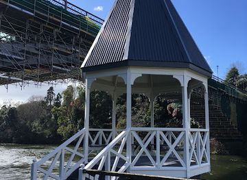new-zealand/hamilton/landmark/the-monument-of-the-waikato-chamber-of-commerce