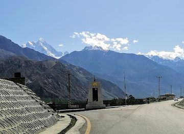 pakistan/gilgit-baltistan/landmark/nha-bridge-monument-nad-e-ali-chowk