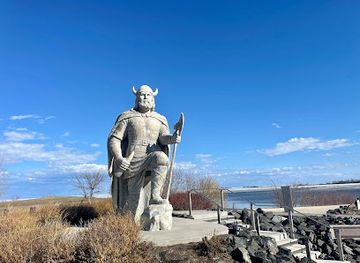 canada/pembina-valley/landmark/gimli-viking-statue