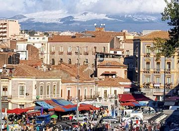 italy/catania/landmark/piazza-carlo-alberto-di-savoia