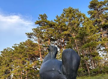 massachusetts/martha-s-vineyard/landmark/heath-hen-monument