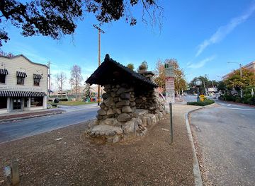 california/pasadena/south-lake-avenue/landmark/watering-trough
