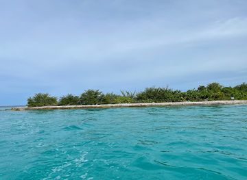 maldives/gaafu-dhaalu-atoll/landmark/kaadedhdhoo-airport