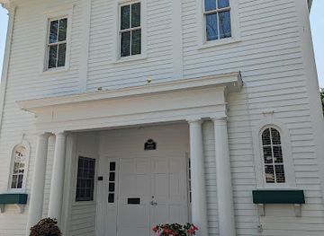 michigan/saugatuck/landmark/saugatuck-engine-house-historical-marker