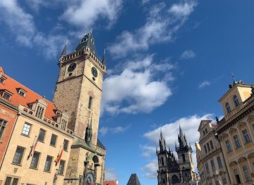 czechia/prague/old-town/landmark/old-town-square