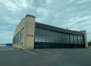 indiana/northwest-indiana/landmark/historic-ford-hangar
