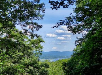 vermont/brattleboro/landmark/fort-dummer-state-park