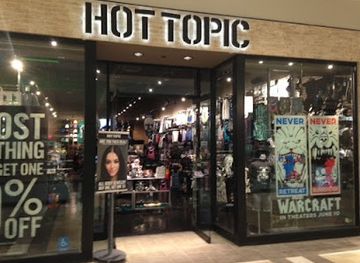 puerto-rico/carolina/landmark/hot-topic