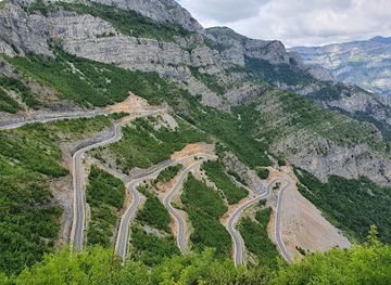 montenegro/prokletije/landmark/leqet-e-hotit