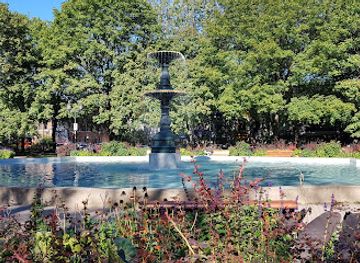 canada/lanaudiere/landmark/square-saint-louis