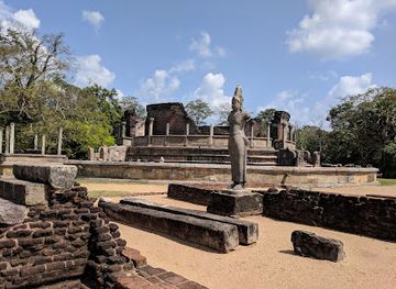 sri-lanka/central-province/landmark/polannaruwa-historical-place