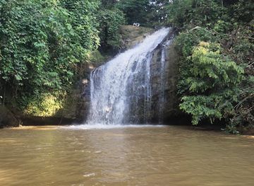 indonesia/north-kalimantan/landmark/tanah-merah-waterfall
