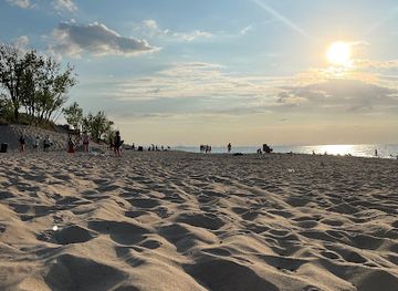 indiana/indiana-dunes-national-park/landmark/indiana-dunes-national-park-west-beach-southbound-entrance