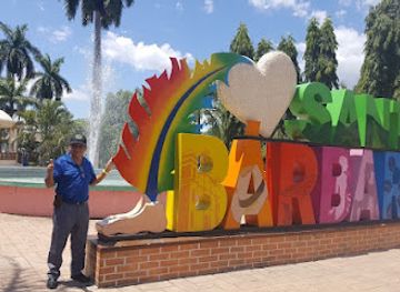 honduras/santa-barbara-region/landmark/fuente-luminosa-santa-barbara