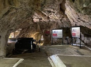 gibraltar/alameda-botanic-gardens/landmark/great-siege-tunnels