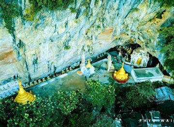 myanmar-burma/bago-region/landmark/kaw-gon-cave