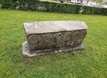 bosnia-and-herzegovina/sarajevo/marijin-dvor/landmark/stecci-kod-muzeja