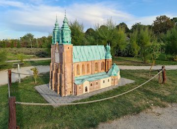 poland/greater-poland/landmark/deli-park