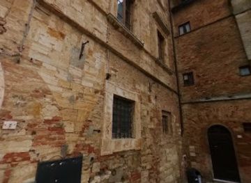italy/montepulciano/landmark/piazza-grande